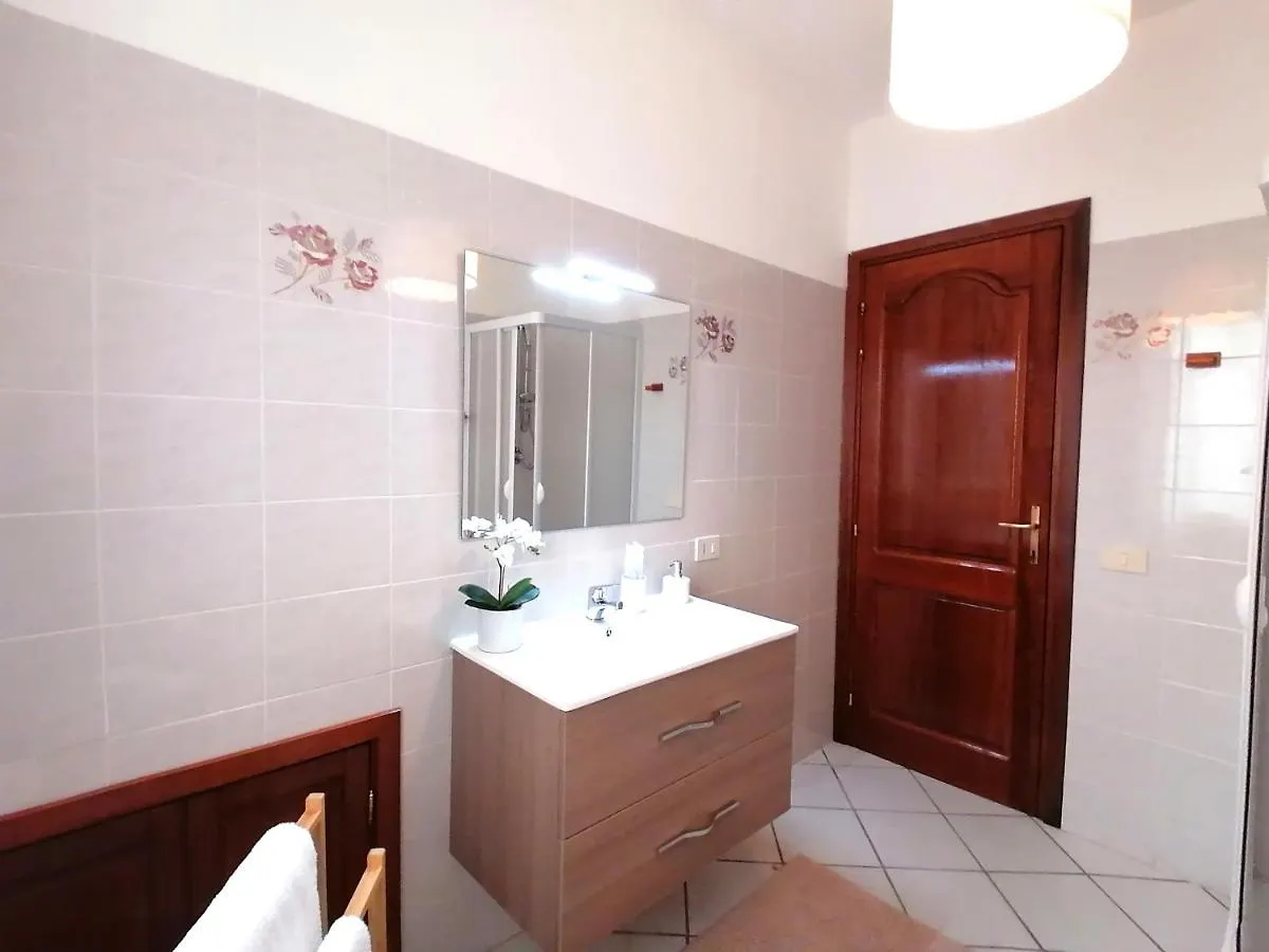 Solara Apartment Tanaunella Italy