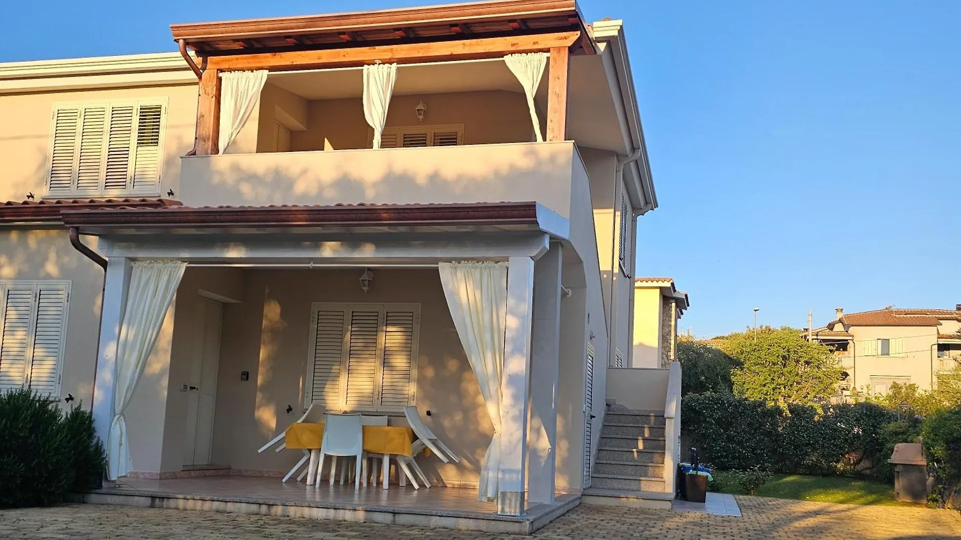 Solara Apartment Tanaunella Italien